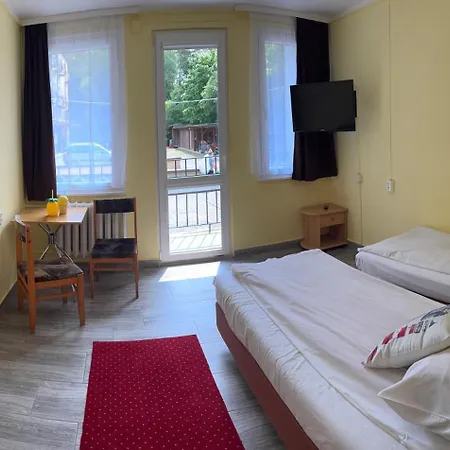 Goscinne Standard Albergue Jastrzębia Góra