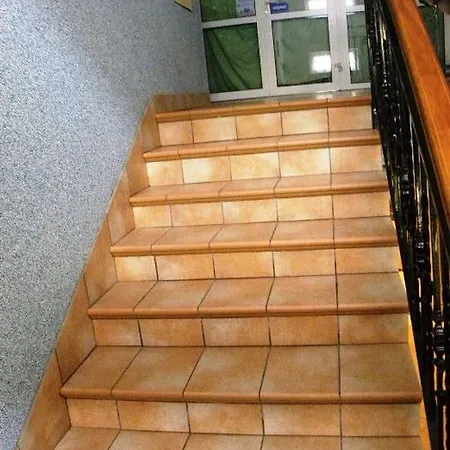 Goscinne Standard