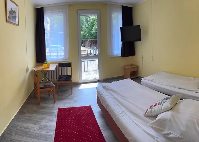 Goscinne Standard Хостел Ястшембя-Гура